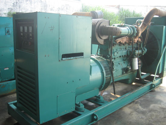 迎江租赁发电机- 发电机碳刷磨损的原因是什么