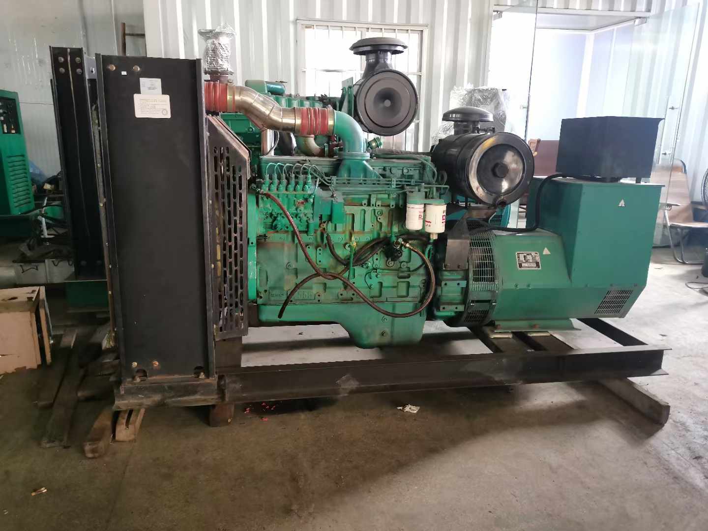 迎江发电机租赁如何确定电缆的承载电流是否在安全范围内？