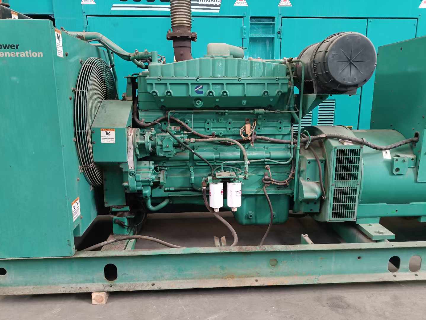 迎江过载会对 600kW 柴油发电机组造成哪些损害？