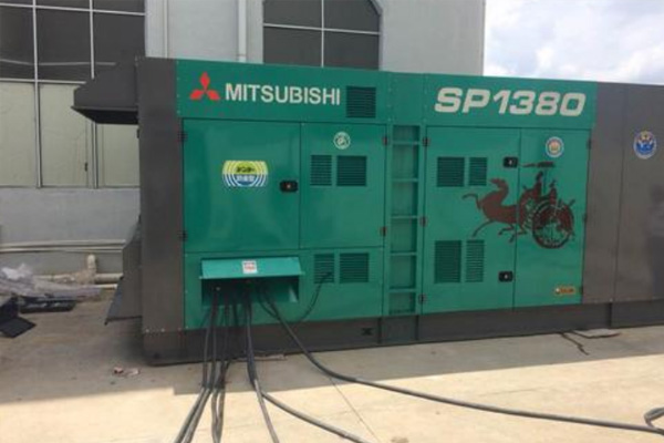 迎江为什么有些柴油发电机组的输出电压可以调节？