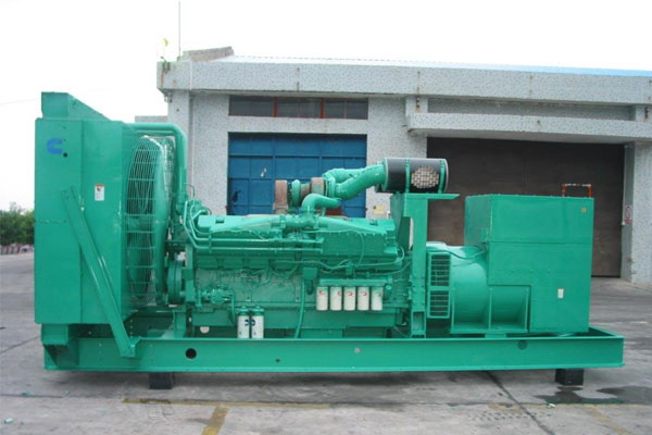 迎江工厂发电机应急发电时如何更准确地检查发电机状态？